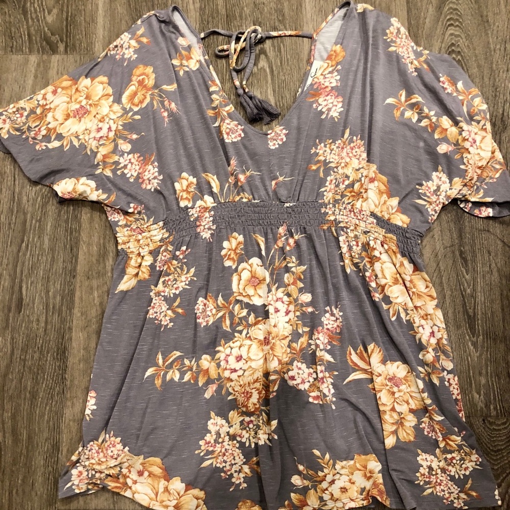 Jessica Simpson Top